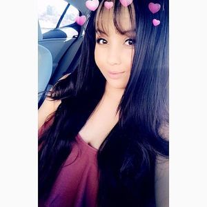 Meet your Posher, Roxanne